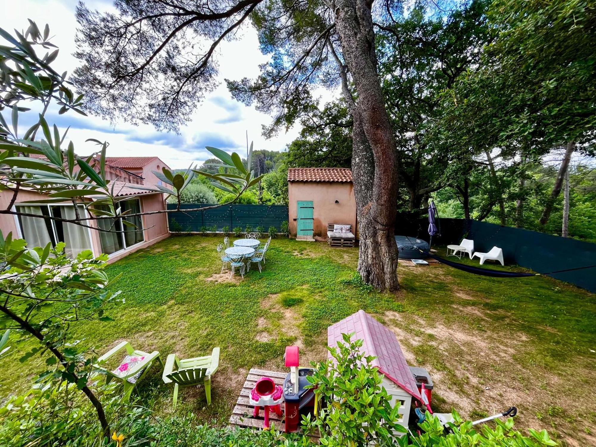 Maison Provencale Au Calme De La Campagne Avec Jacuzzi Aix-en-Provence Exterior photo